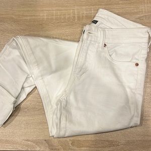 NWOT Never Worn American Eagle White Flex Jegging Jean High Waisted